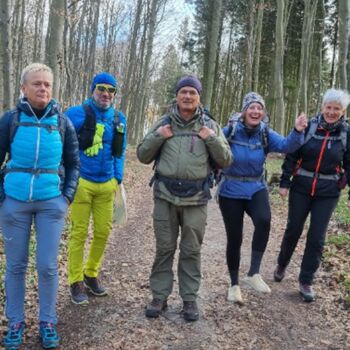 Gemeinschaftstour Wanderung über Felder und durch Wälder von Rostock nach Bad Doberan und durch das Quellental